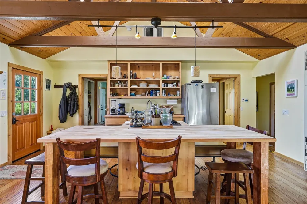 59484 Cascadel Road North Fork, CA 93643