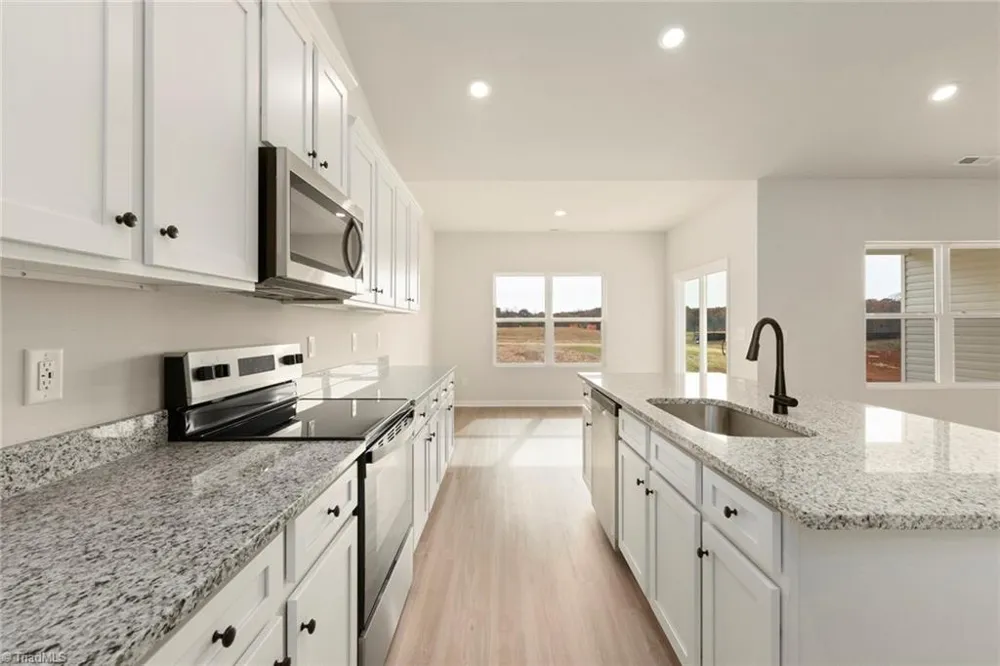 128 Tail Star Court King, NC 27021