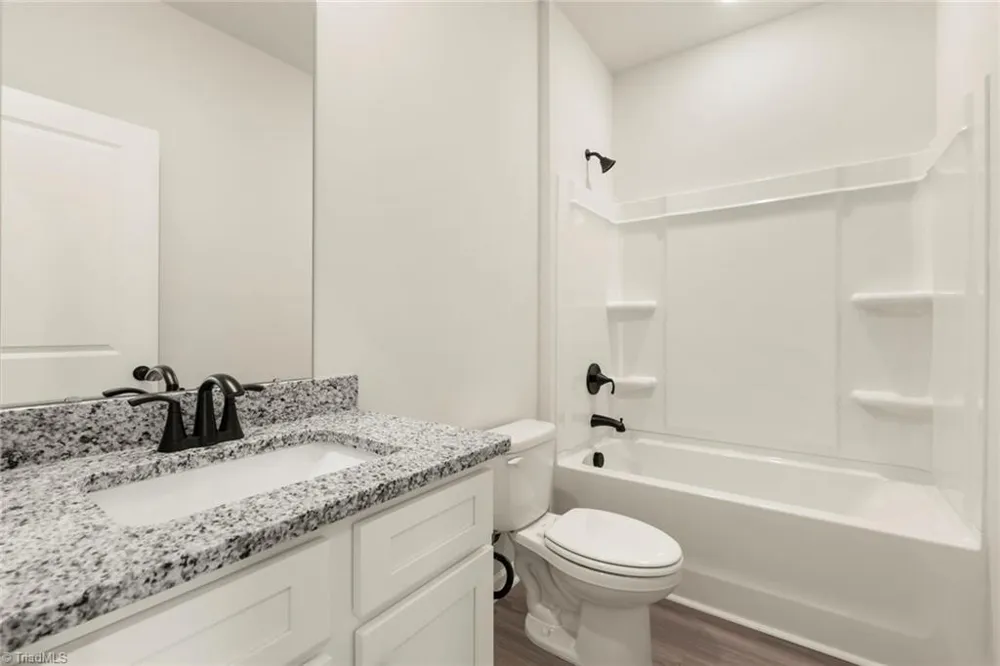 128 Tail Star Court King, NC 27021