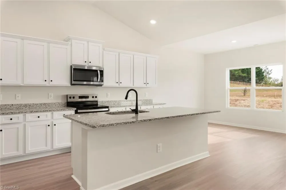 128 Tail Star Court King, NC 27021