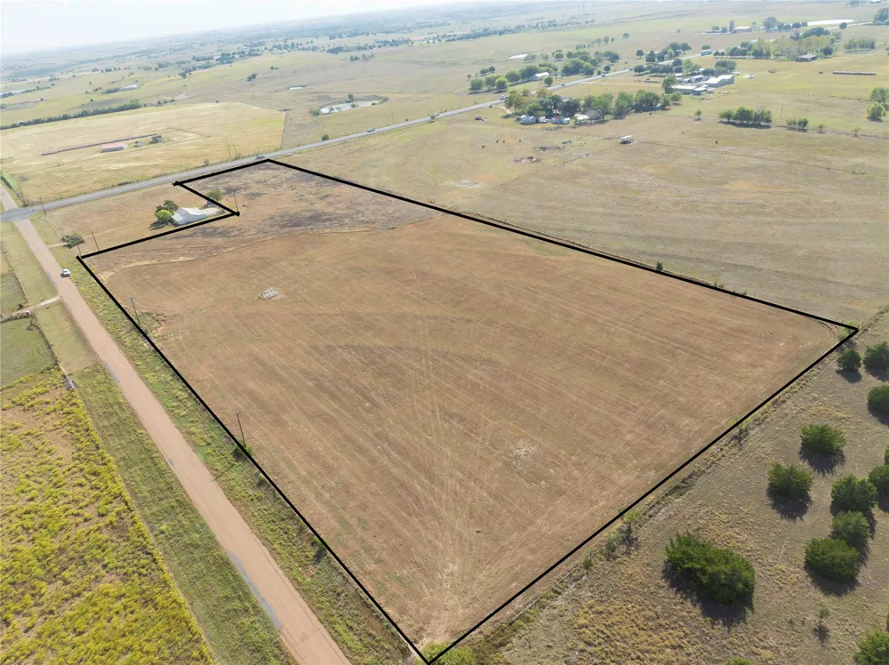 225 Knape Road La Grange, TX 78945