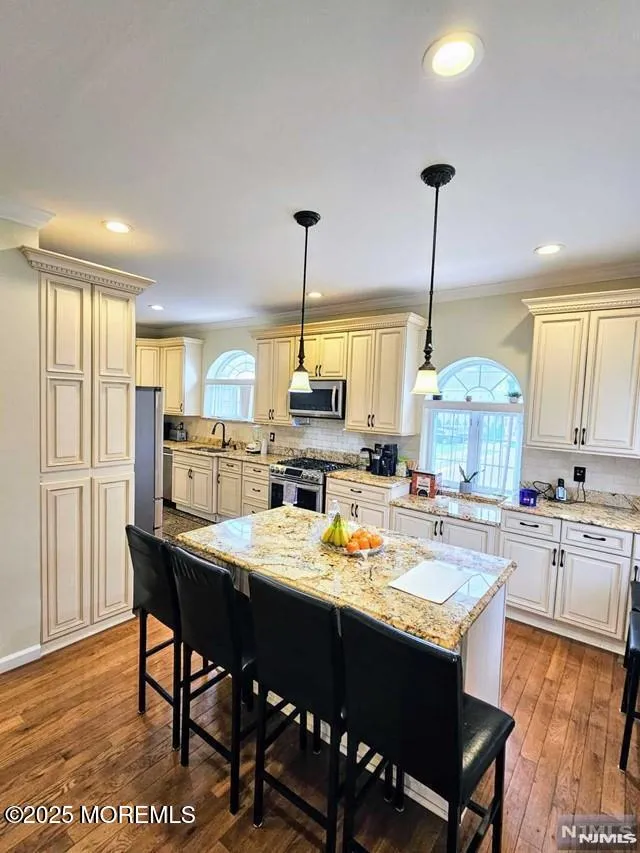 89 Rose Street Wood Ridge, NJ 07075