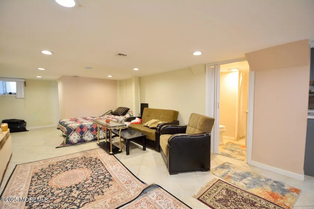 89 Rose Street Wood Ridge, NJ 07075