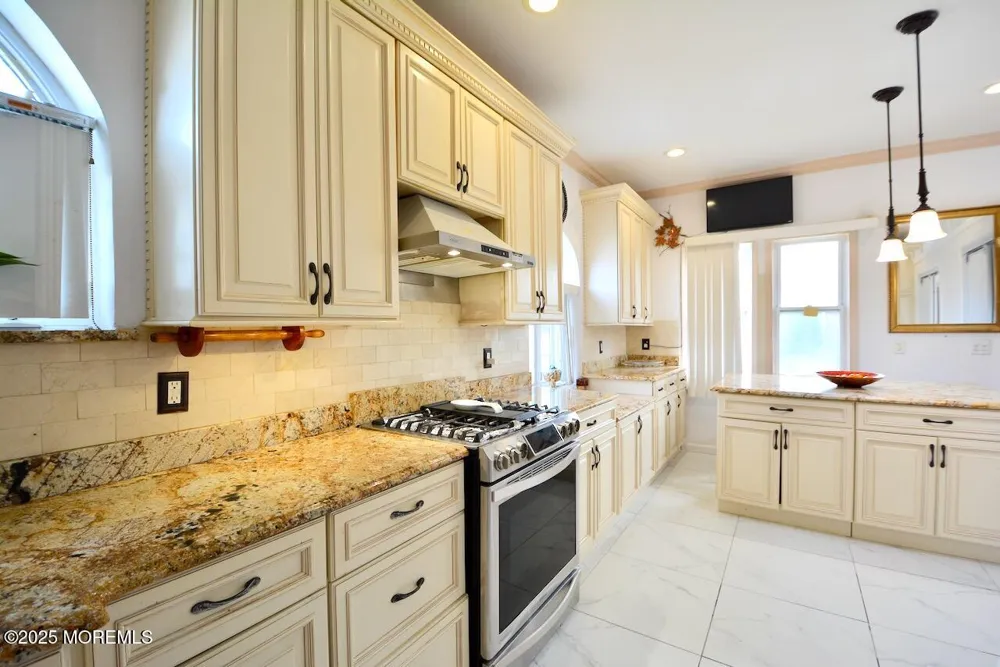 89 Rose Street Wood Ridge, NJ 07075
