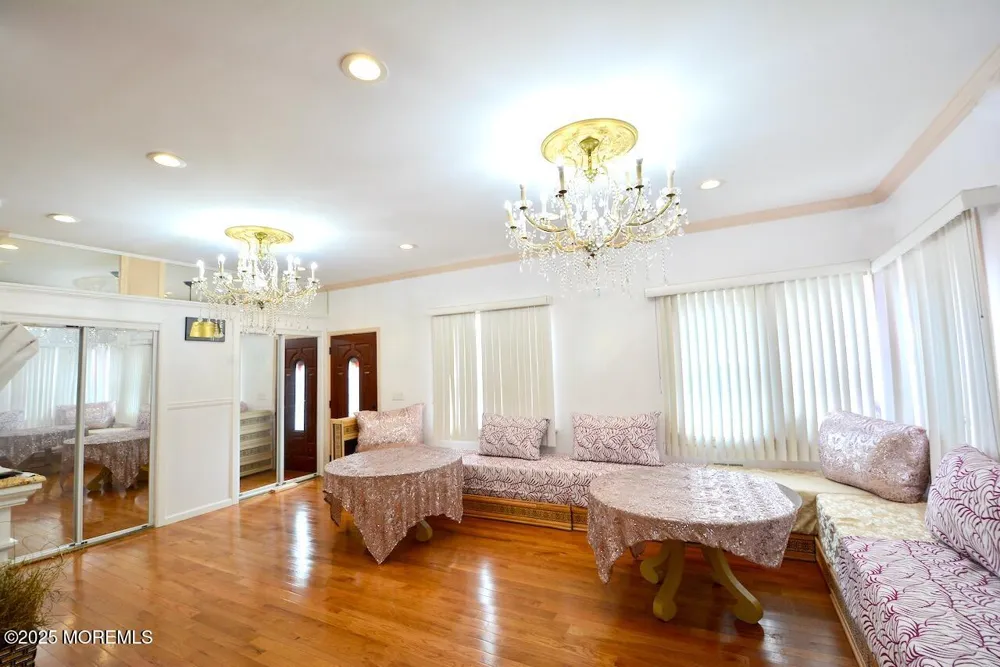 89 Rose Street Wood Ridge, NJ 07075