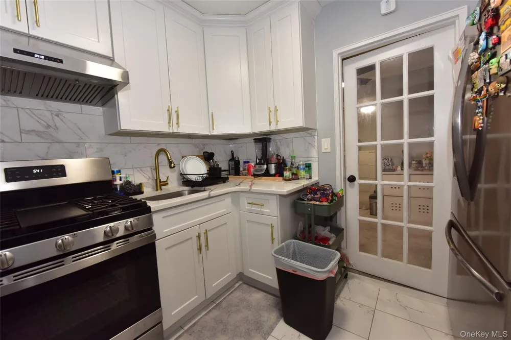 87-50 204 STREET #B74 Hollis, NY 11423