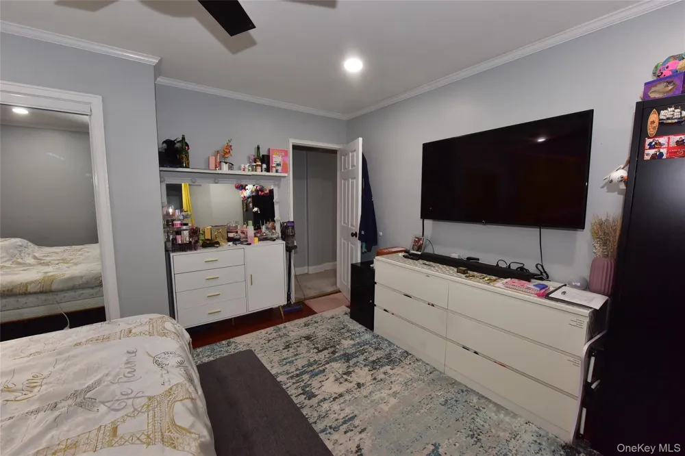 87-50 204 STREET #B74 Hollis, NY 11423