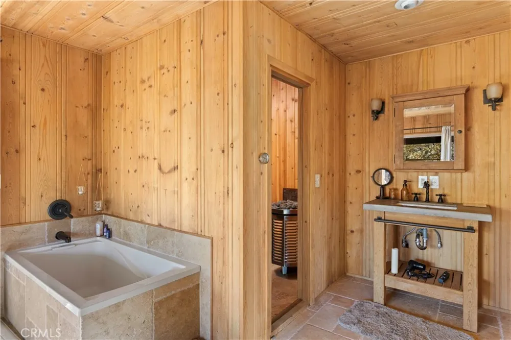 5200 Bartlett Springs Road Lucerne, CA 95458