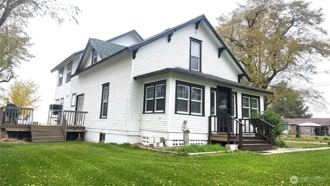 1113 S County Road