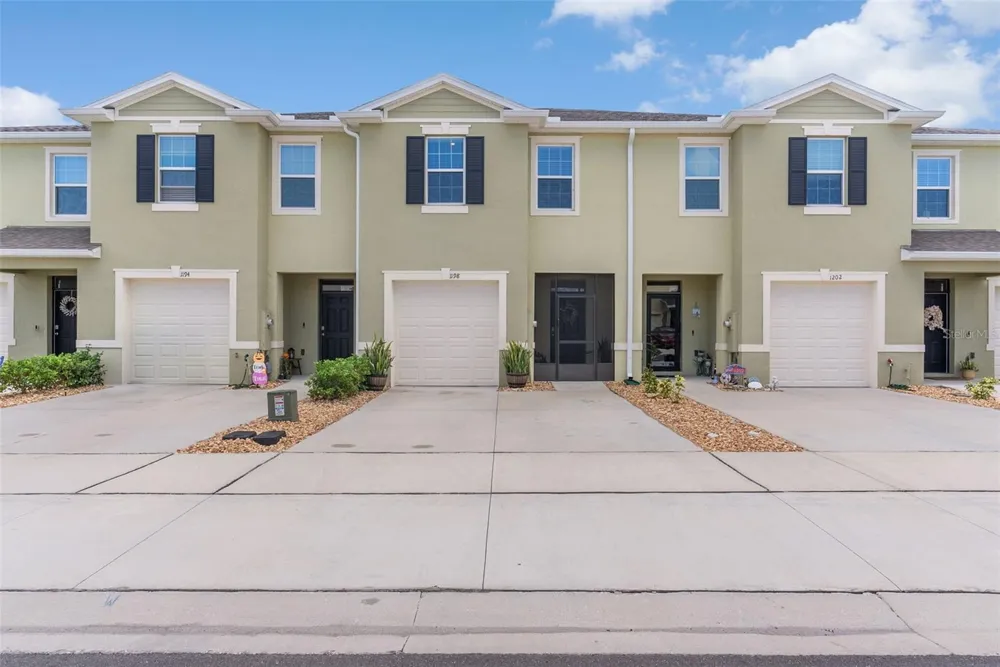 1198 LIDO DRIVE Howey In The Hills, FL 34737