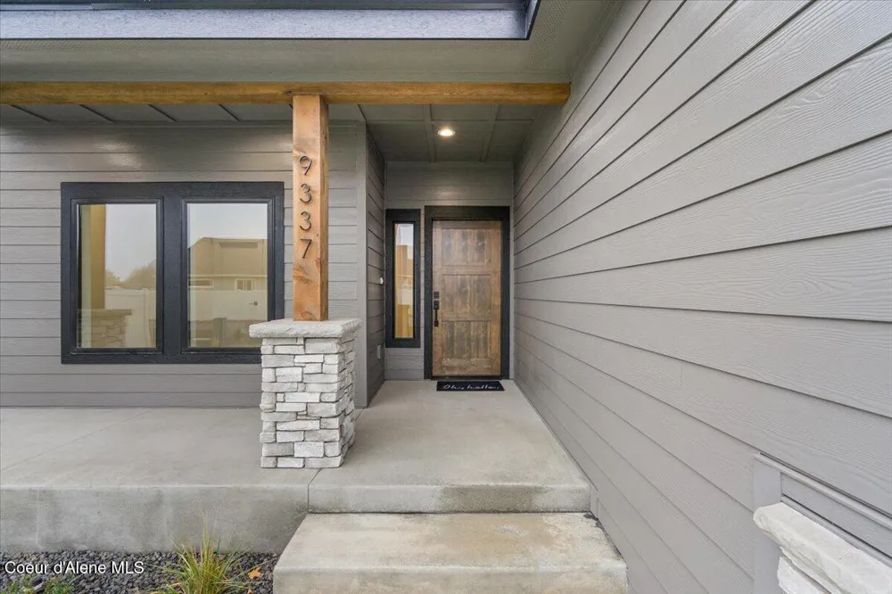 9337 Secretariat Lane Hayden, ID 83835