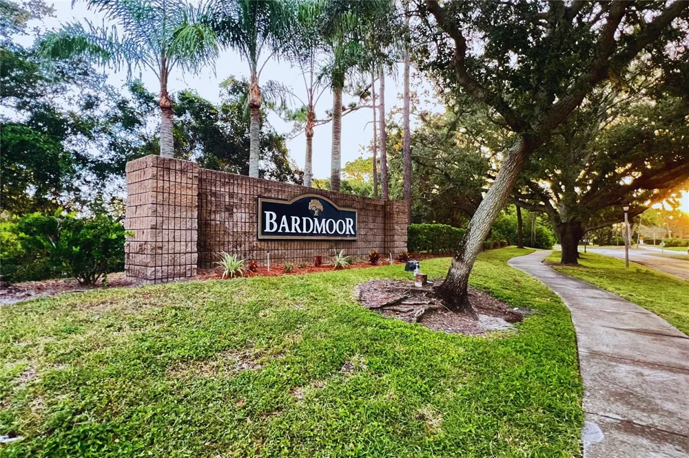 10606 LONGWOOD DRIVE #203B Seminole, FL 33777