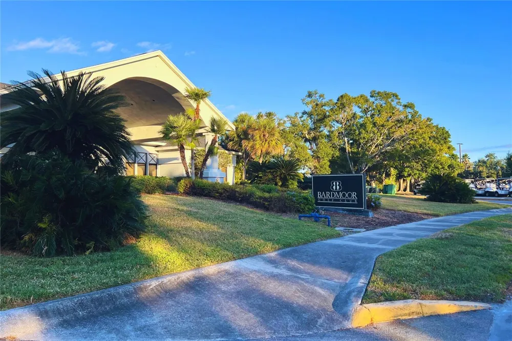 10606 LONGWOOD DRIVE #203B Seminole, FL 33777
