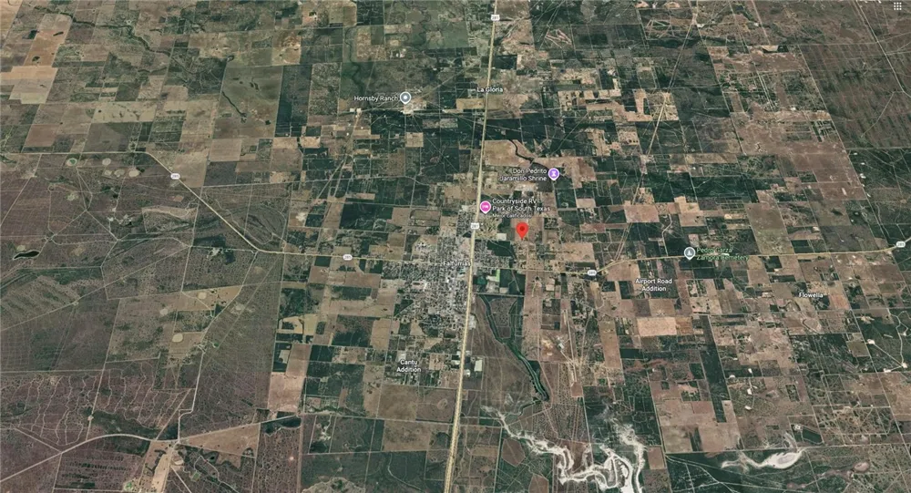 1319 E Travis Street Falfurrias, TX 78355