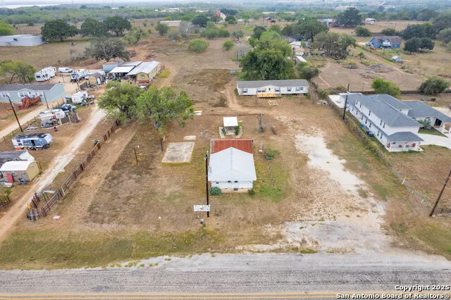18460 S Ih 37 Elmendorf, TX 78112