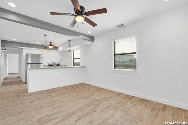 18460 S Ih 37 Elmendorf, TX 78112