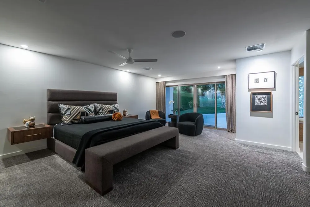 2560 S Camino Real Palm Springs, CA 92264