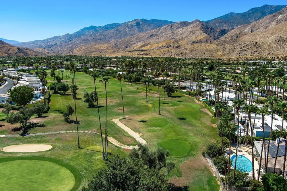 2560 S Camino Real Palm Springs, CA 92264