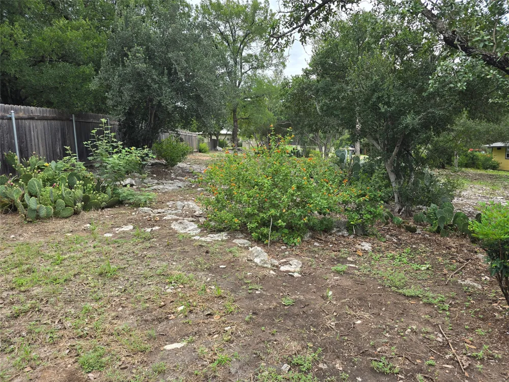 604 Via Viejo Marble Falls, TX 78654
