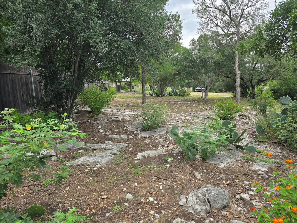 604 Via Viejo Marble Falls, TX 78654