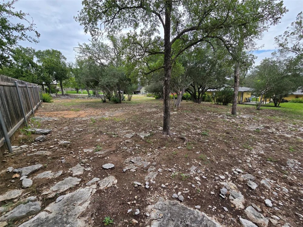 604 Via Viejo Marble Falls, TX 78654