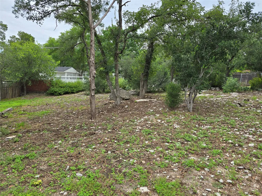 604 Via Viejo Marble Falls, TX 78654