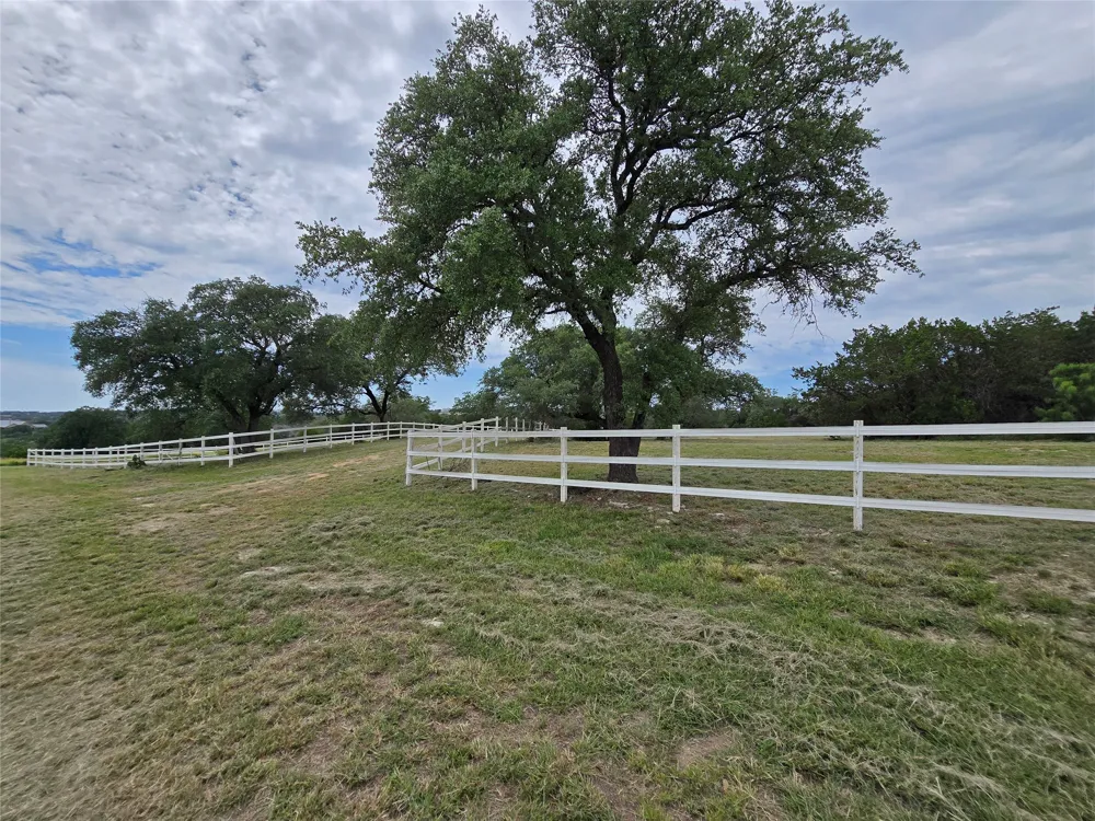1251 Stone Mountain Drive Marble Falls, TX 78654