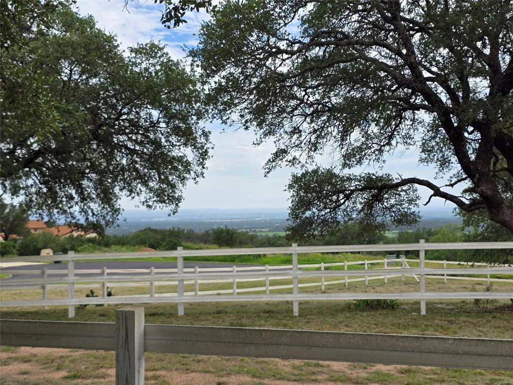 1251 Stone Mountain Drive Marble Falls, TX 78654