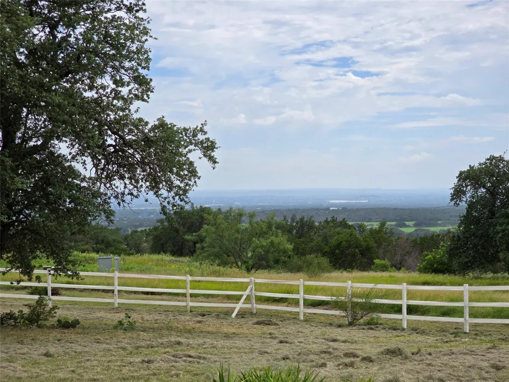 1251 Stone Mountain Drive Marble Falls, TX 78654