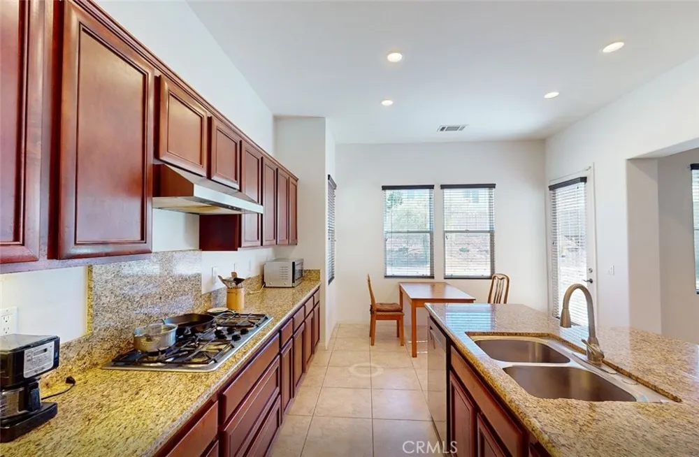 35405 Piney Lake Elsinore, CA 92532