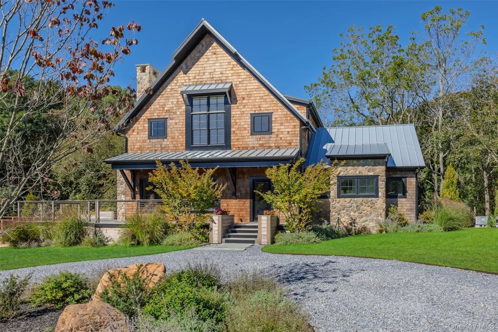 141A Ferry Road Shelter Island, NY 11964