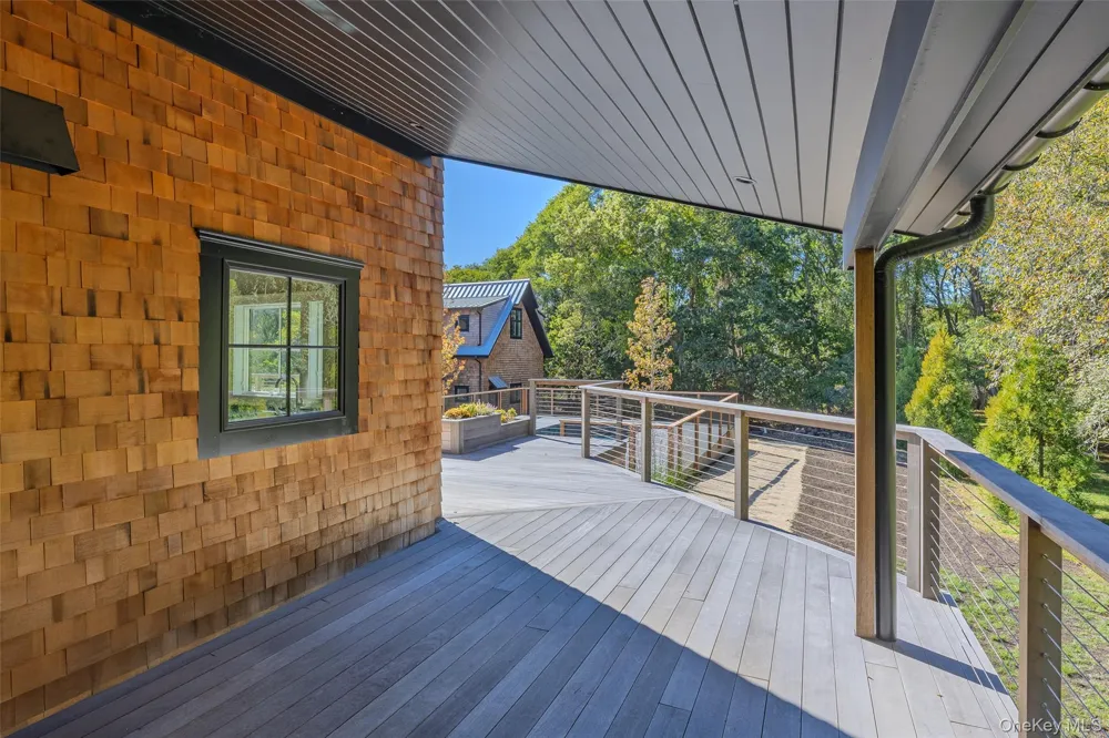 141A Ferry Road Shelter Island, NY 11964