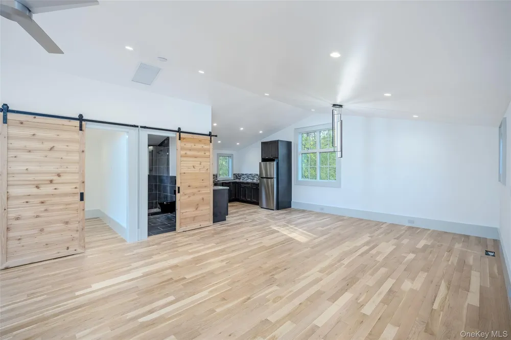 141A Ferry Road Shelter Island, NY 11964