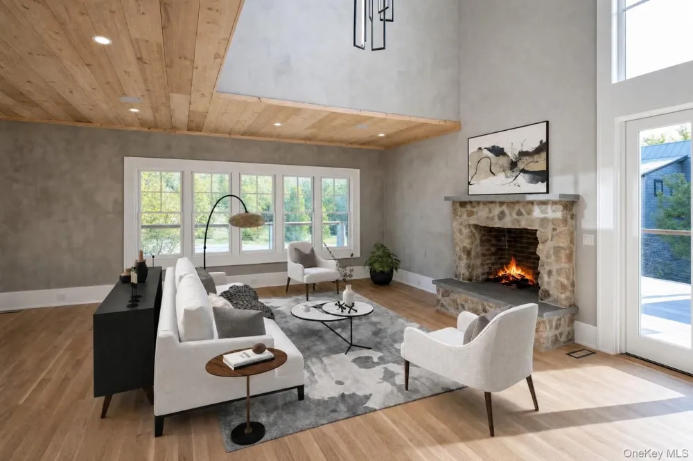 141A Ferry Road Shelter Island, NY 11964