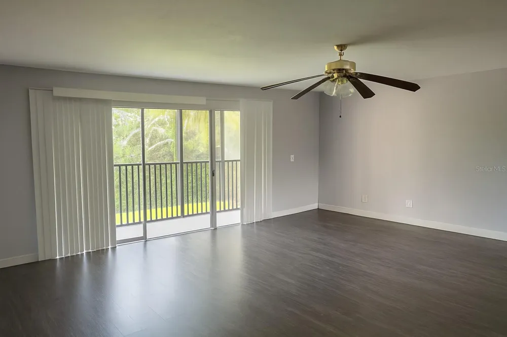 200 COUNTRY CLUB DR #1302 Largo, FL 33771