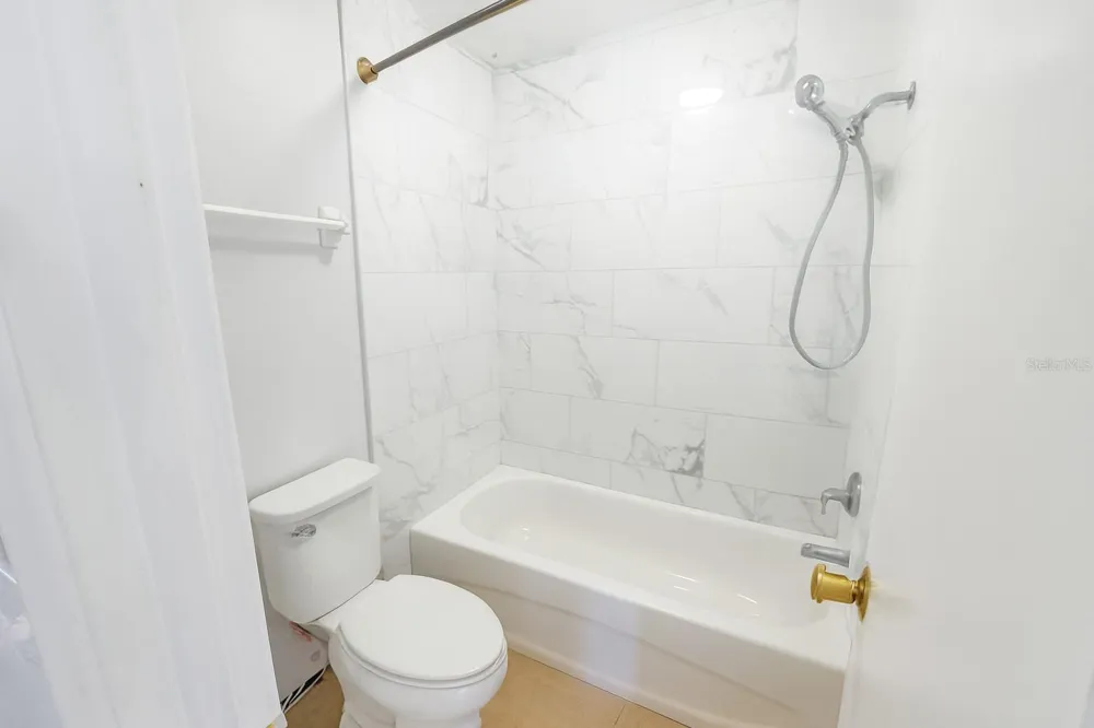 200 COUNTRY CLUB DR #1302 Largo, FL 33771
