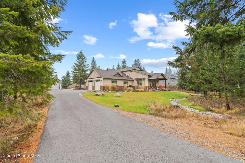 5133 W JEFFERSON Spirit Lake, ID 83869
