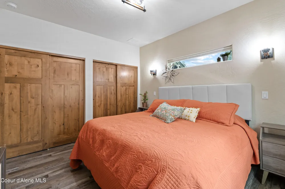 5133 W JEFFERSON Spirit Lake, ID 83869