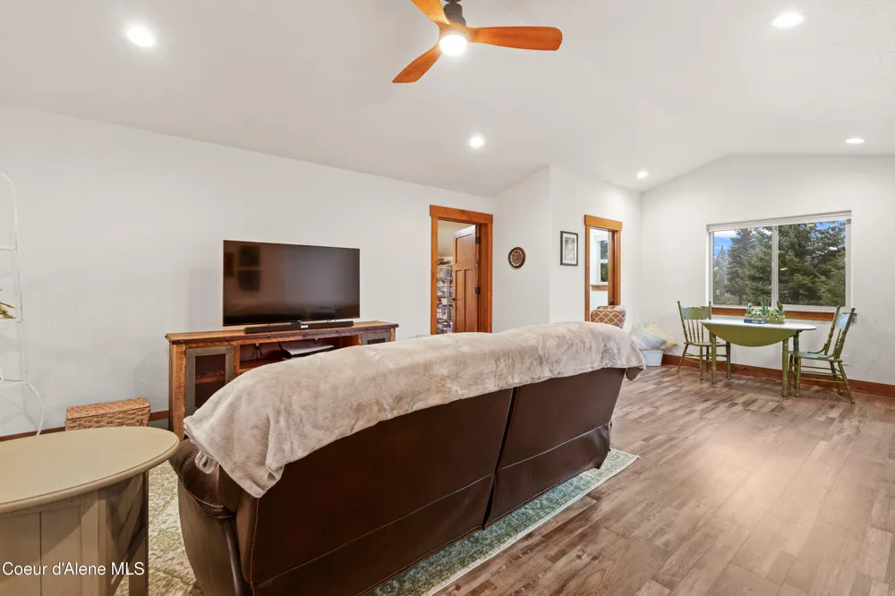 5133 W JEFFERSON Spirit Lake, ID 83869