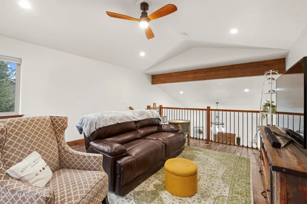 5133 W JEFFERSON Spirit Lake, ID 83869