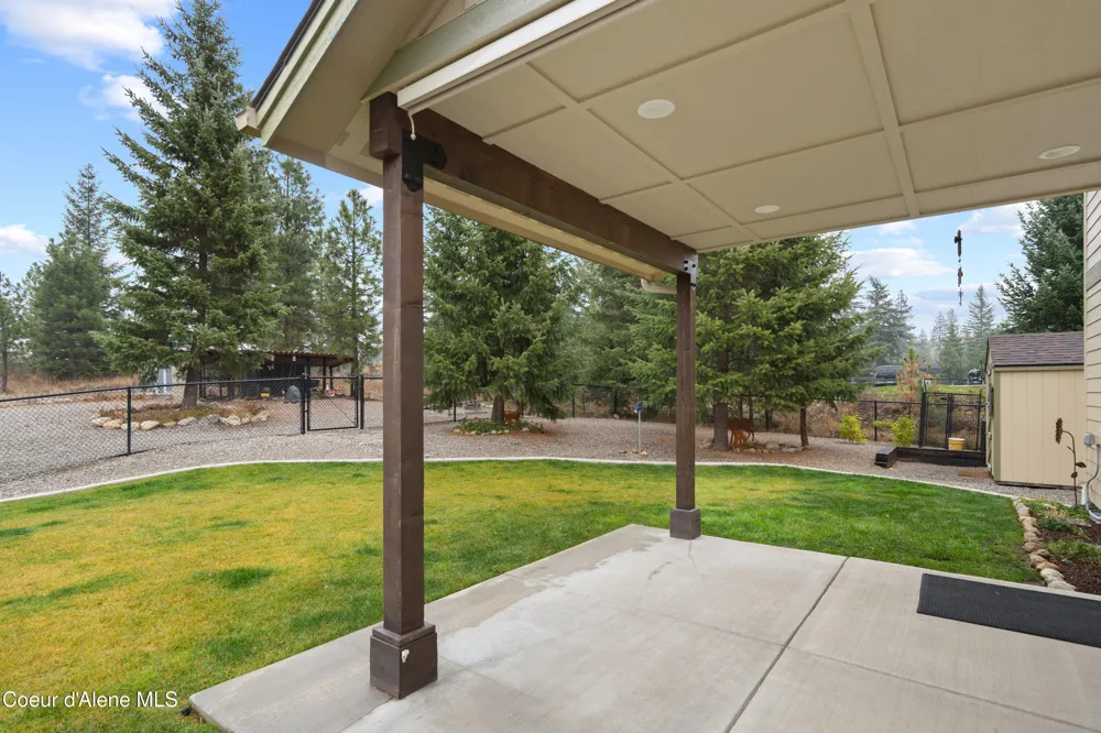 5133 W JEFFERSON Spirit Lake, ID 83869