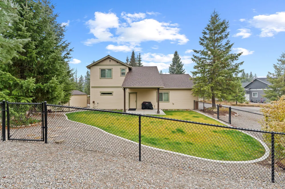 5133 W JEFFERSON Spirit Lake, ID 83869
