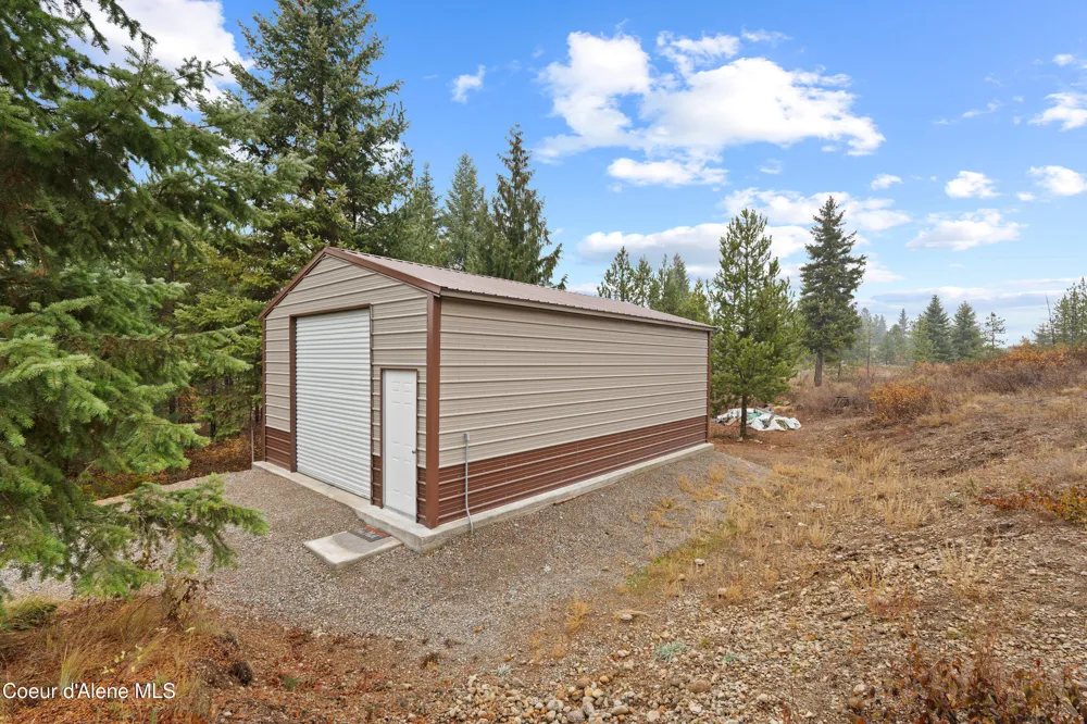5133 W JEFFERSON Spirit Lake, ID 83869
