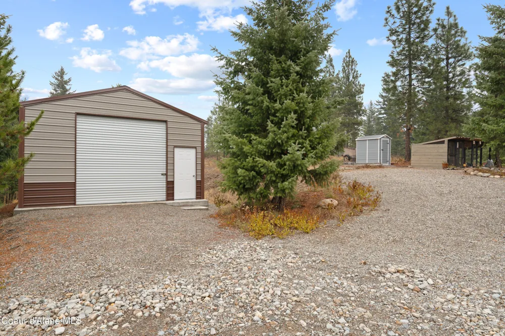 5133 W JEFFERSON Spirit Lake, ID 83869
