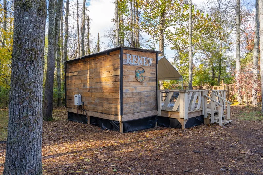 106 Settawig Road Brasstown, NC 28902