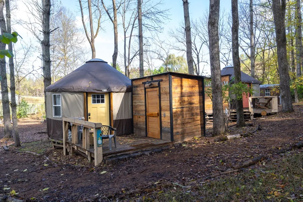 106 Settawig Road Brasstown, NC 28902