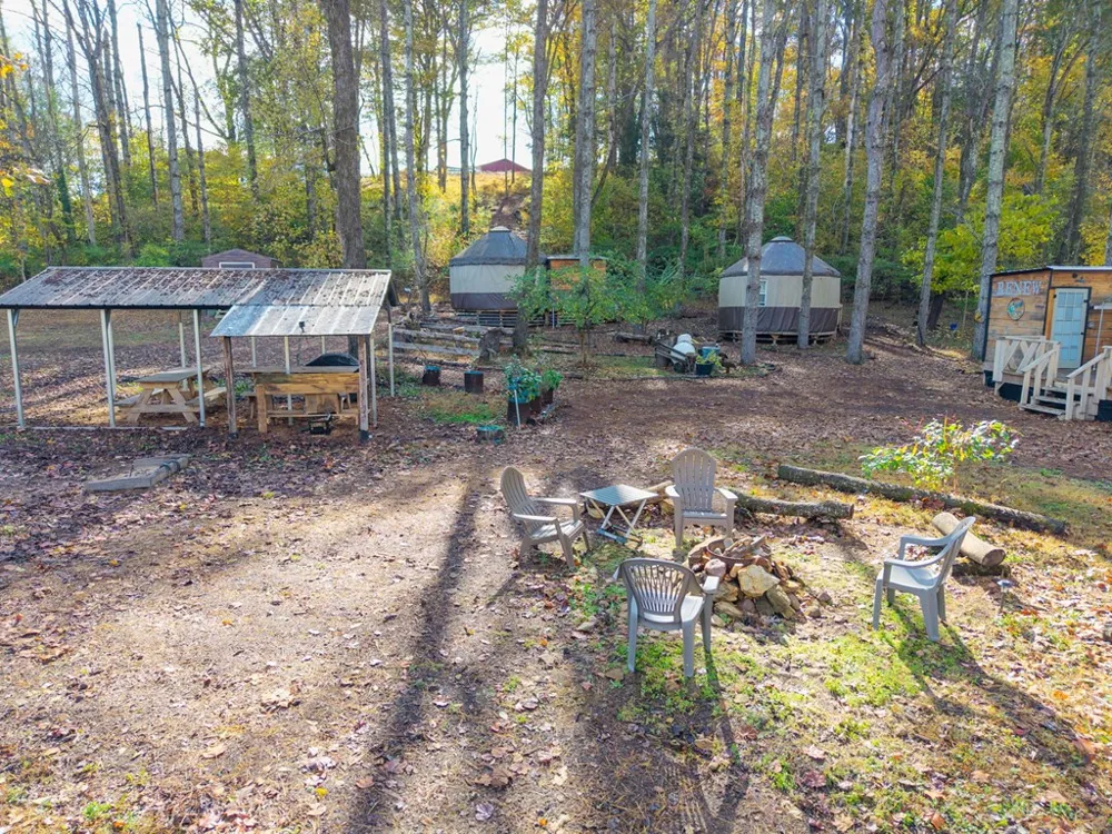 106 Settawig Road Brasstown, NC 28902