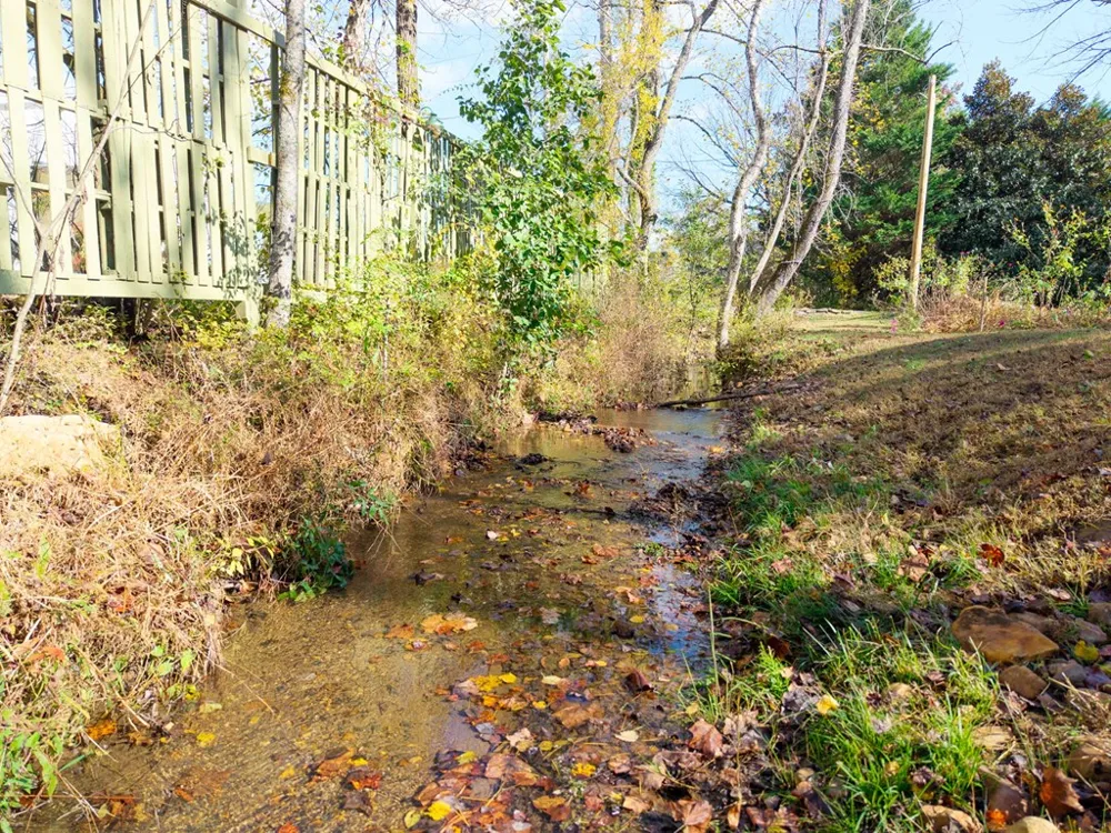 106 Settawig Road Brasstown, NC 28902