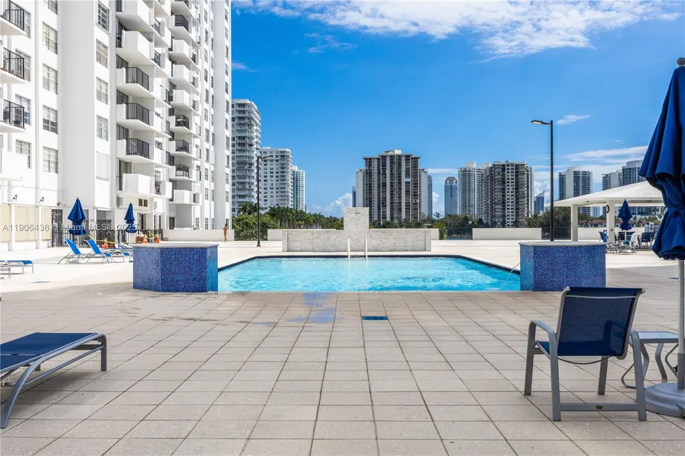 2750 NE 183rd St #2601 Aventura, FL 33160