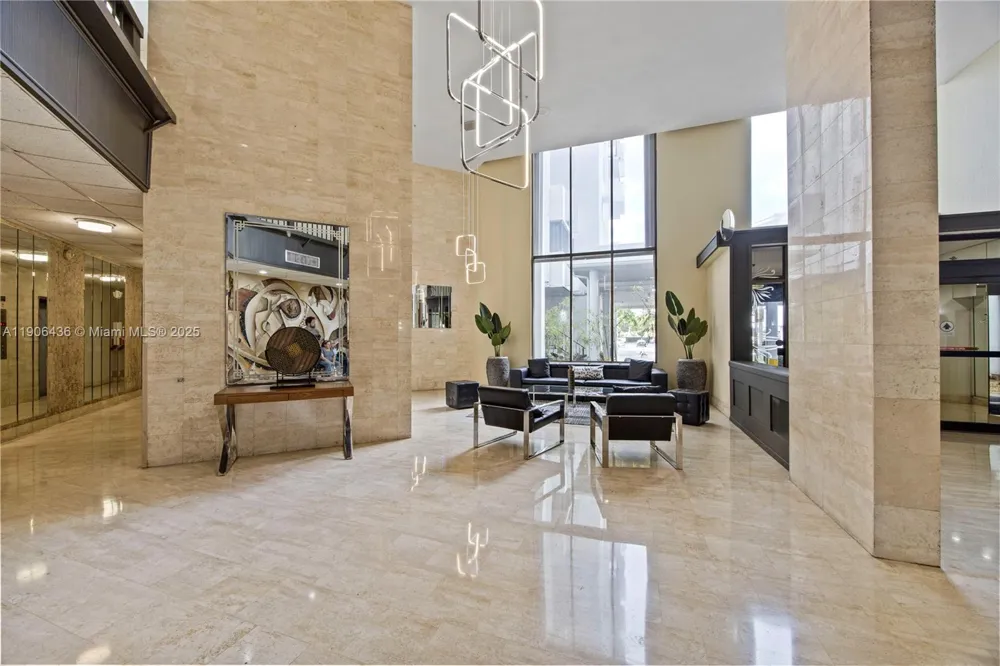 2750 NE 183rd St #2601 Aventura, FL 33160